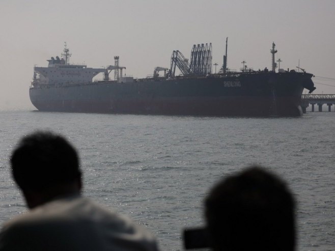 САД дозволиле продају руске сирове нафте, Српска види шансу за стабилизацију тржишта (ВИДЕО) САД дозволиле продају руске сирове нафте, Српска види шансу за стабилизацију тржишта (ВИДЕО)